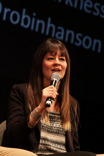 27-16_33_40-01-7d1_0070 Tags