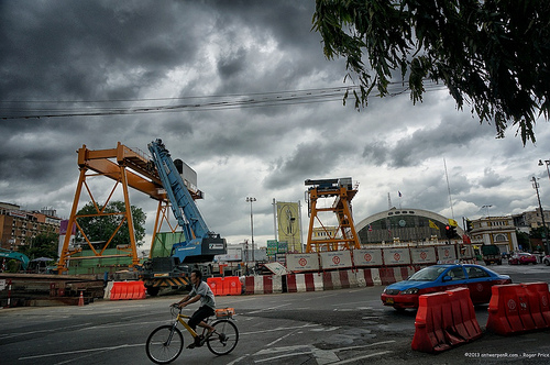 Outside hua lomphong, it is pretty messy - i think they are extending the mrt... Tags