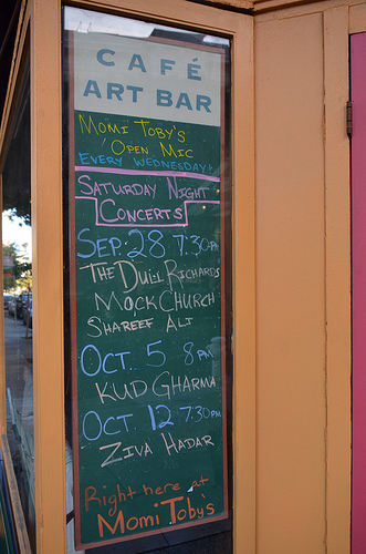 Momi toby's revolution cafe where ross ulbricht may have worked from Tags