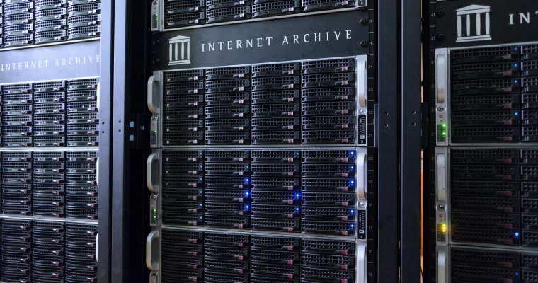 Internet archive servers