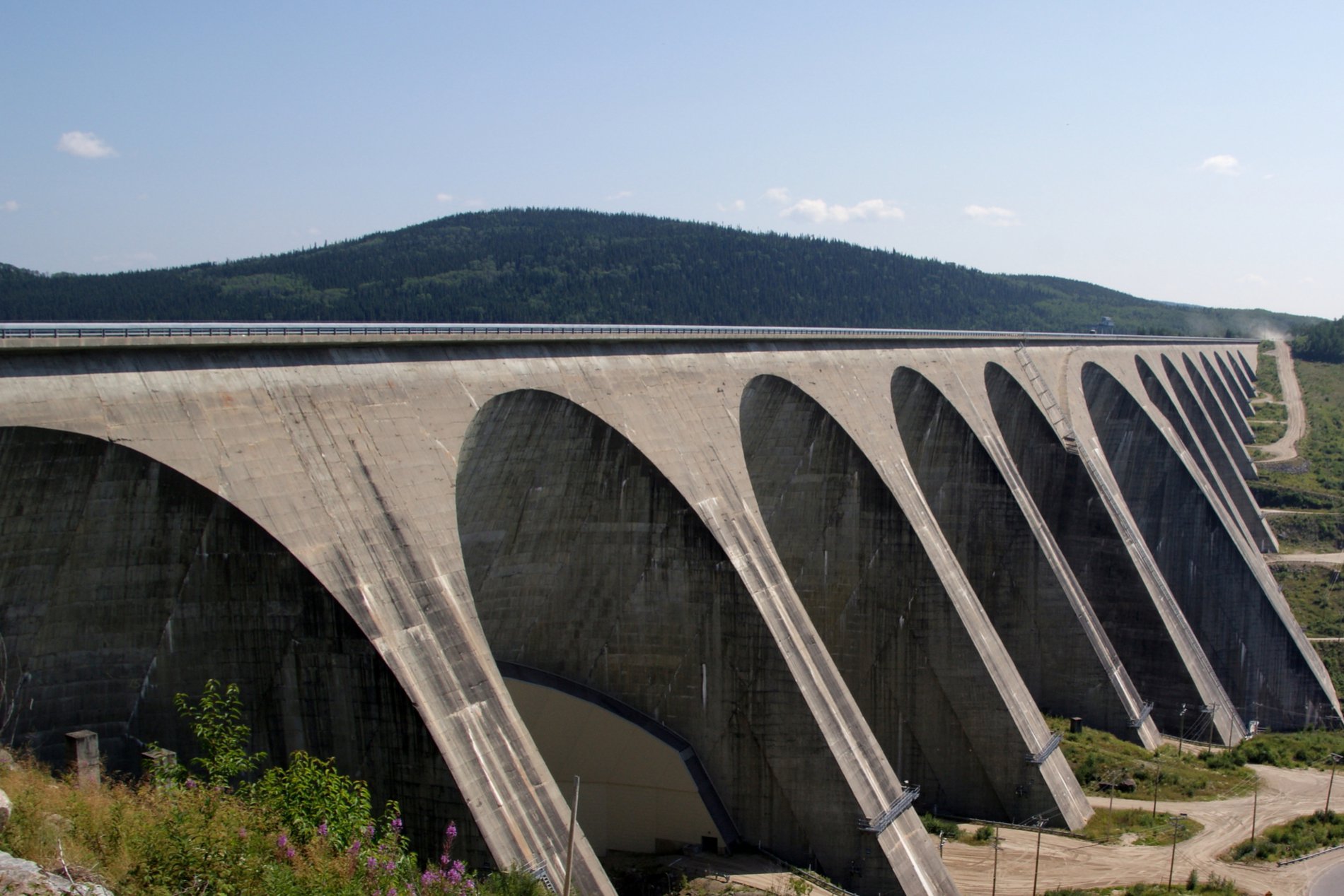 Quebec pushes hydropower utility to halt new bitcoin mines Quebec pushes hydropower utility to halt new bitcoin mines