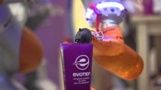 Lbr iiwa robot bar - bar robotique à cocktails evotion & kuka Lbr iiwa robot bar - bar robotique à cocktails evotion & kuka